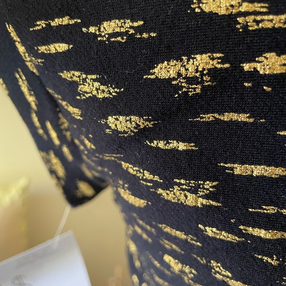 Onion-Stylish Black and Gold Women's Crop Top - Picture 7 of 13